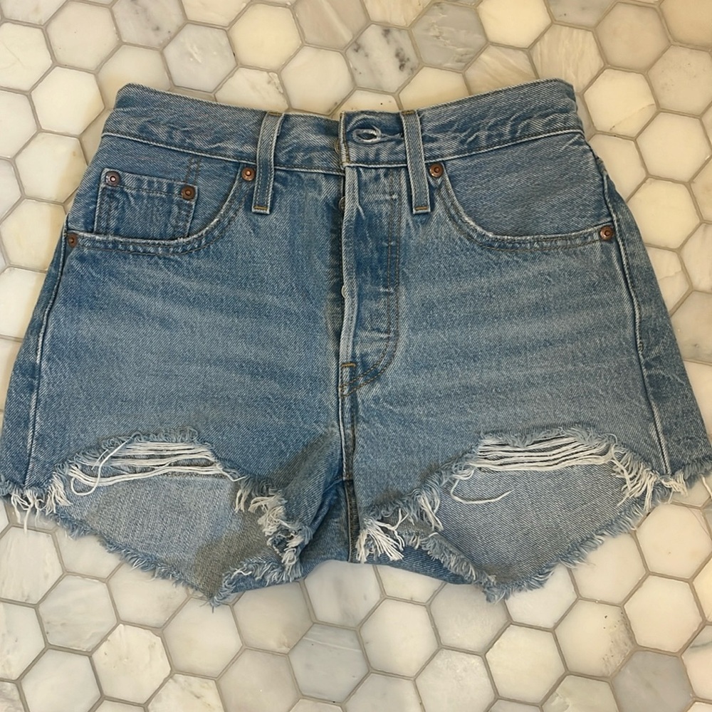 Levi’s Jean shorts Size 24